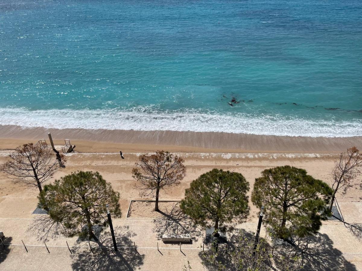 Hotel Veizi Himare Esterno foto