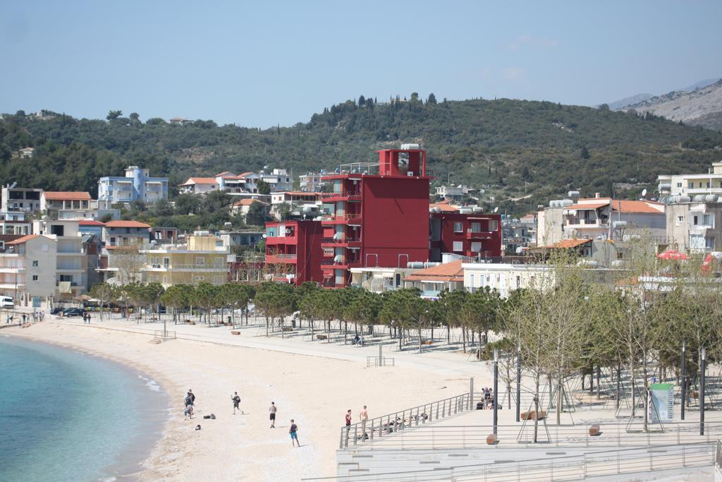 Hotel Veizi Himare Esterno foto